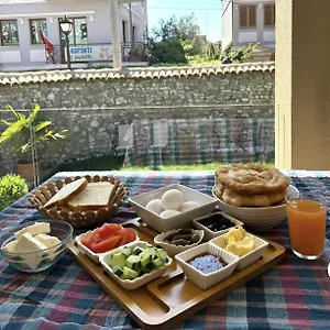  Guest house Villa Zoi A Stay To Remember I Guesthouse Inside The Castle Of Elbasan I Roman Historic District Via Egnatia I Homemade Breakfast